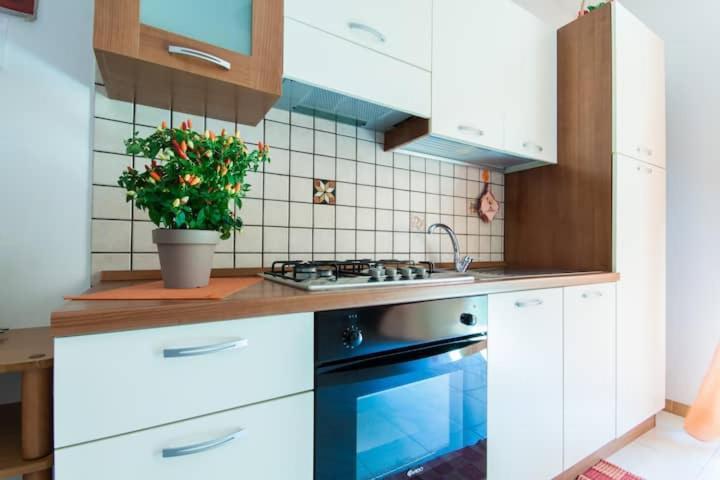 カステッランマーレ・デル・ゴルフォCasa Danteアパートメント エクステリア 写真